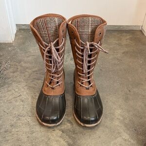 Magellan Outdoors Tan and Black Winter Boots
